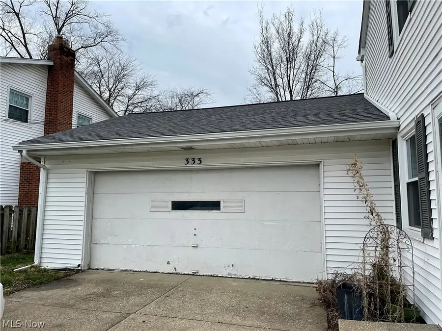 333 Parkway Drive, Berea, OH 44017 - #2