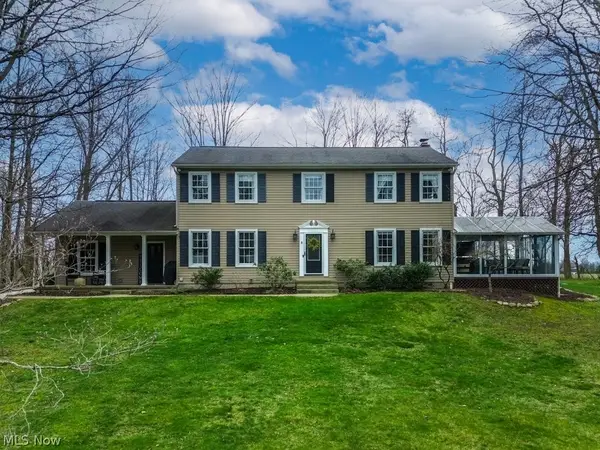 4702 Paradise Road, Seville, OH 44273