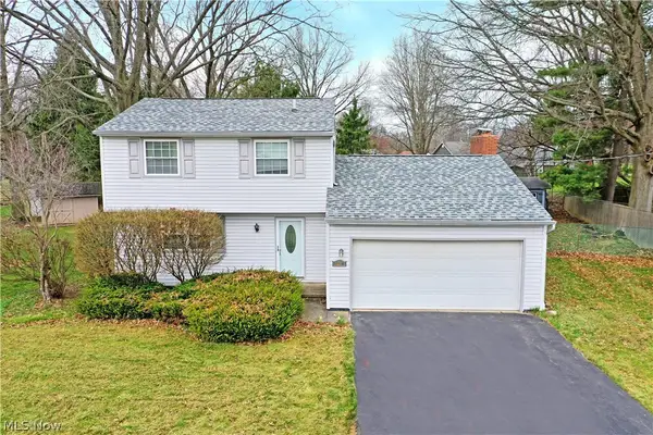 1756 Penny Lane, Youngstown, OH 44515