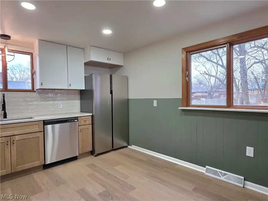 1324 Mapleview Drive, Seven Hills, OH 44131 - #2