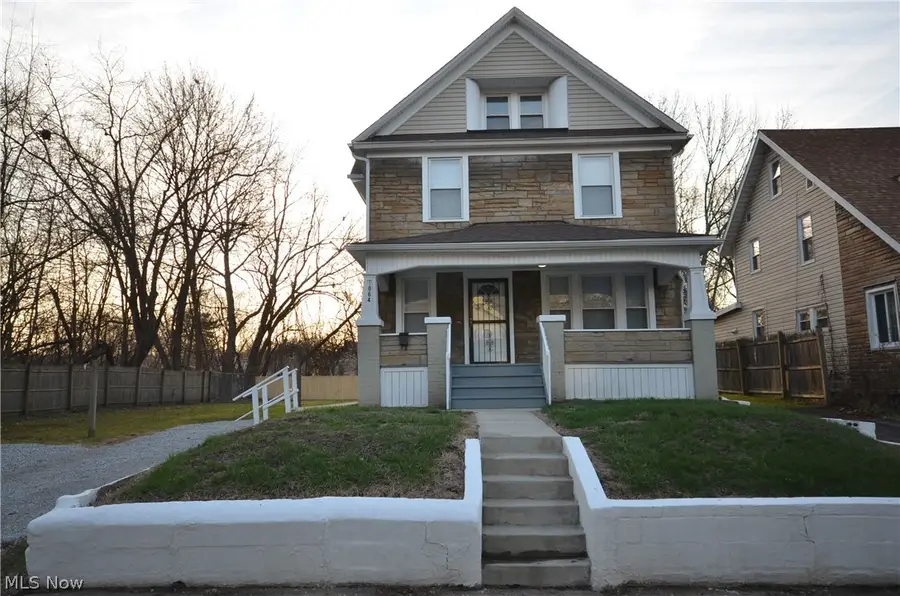 1064 Lane Street, Akron, OH 44307 - #3