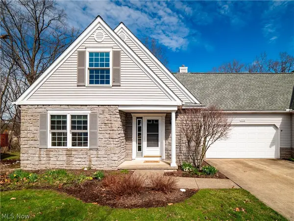 7770 Arbor Way, Parma, OH 44134