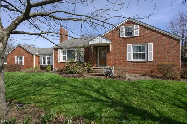 318 Wood N Street, East Canton, OH 44730