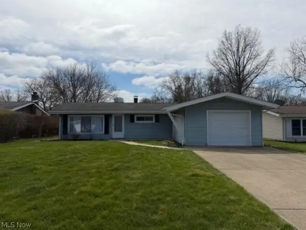 166 Huntington Drive, Northfield Village, OH 44067