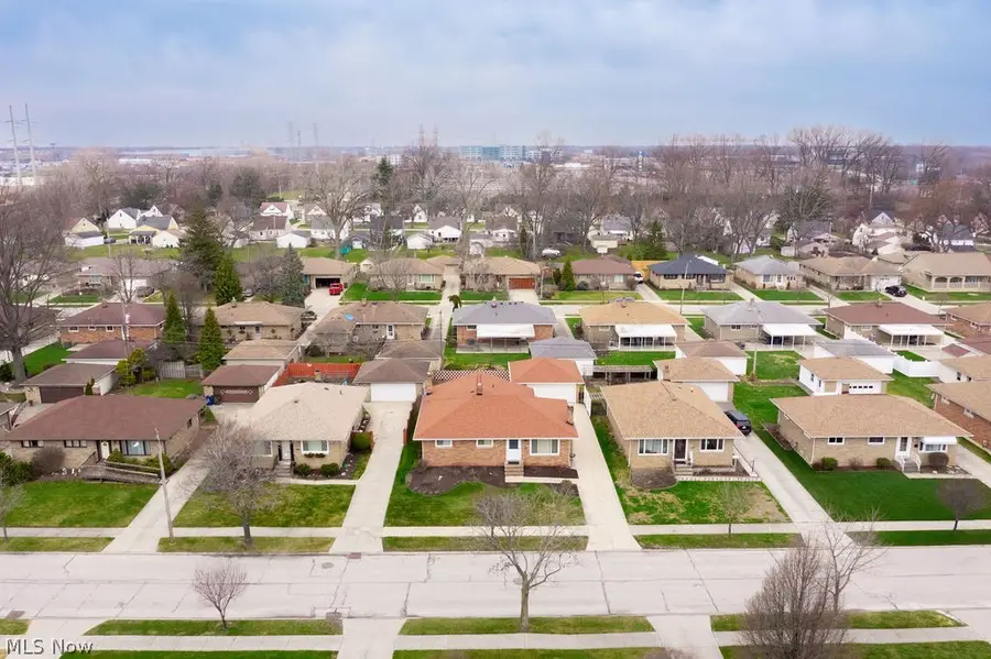 4882 Southwood Drive, Brooklyn, OH 44144 - #2