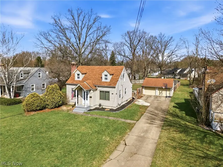 2138 Hermosa Drive, Youngstown, OH 44511 - #2