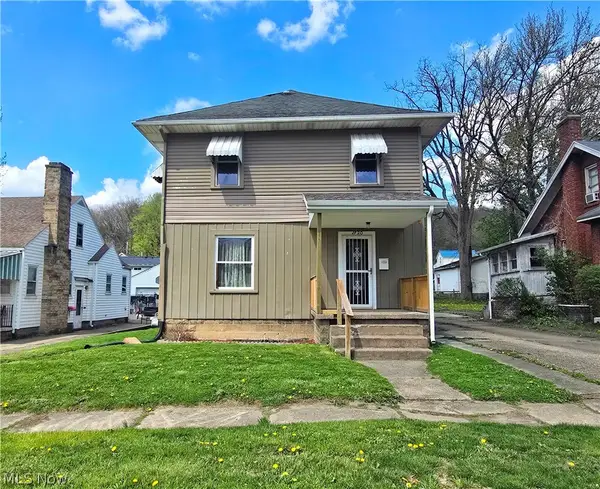 1720 Chestnut Street, Coshocton, OH 43812