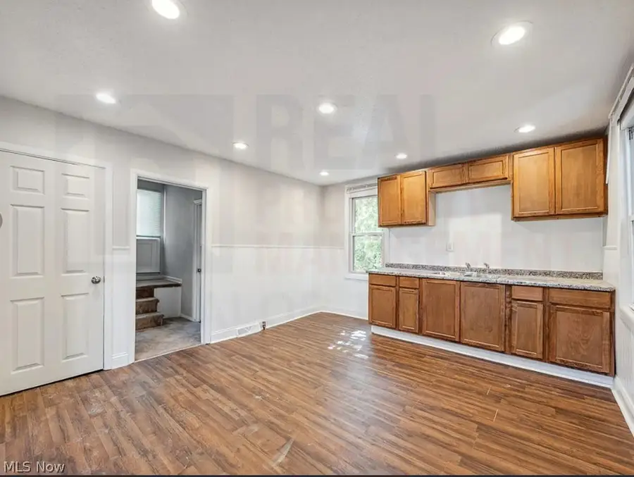 9610 Edmunds Avenue, Cleveland, OH 44106 - #2