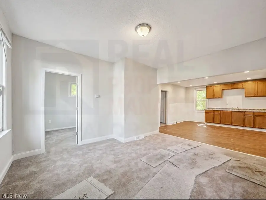 9610 Edmunds Avenue, Cleveland, OH 44106 - #3