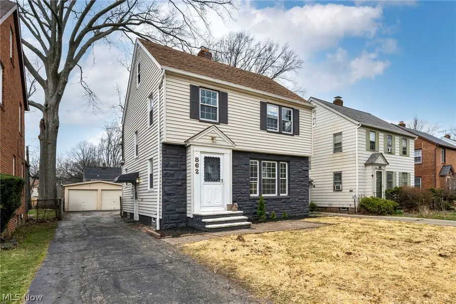 862 Keystone Drive, Cleveland Heights, OH 44121 - #3