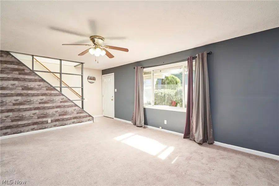 1011 Cooper Drive, Cuyahoga Falls, OH 44221 - #3