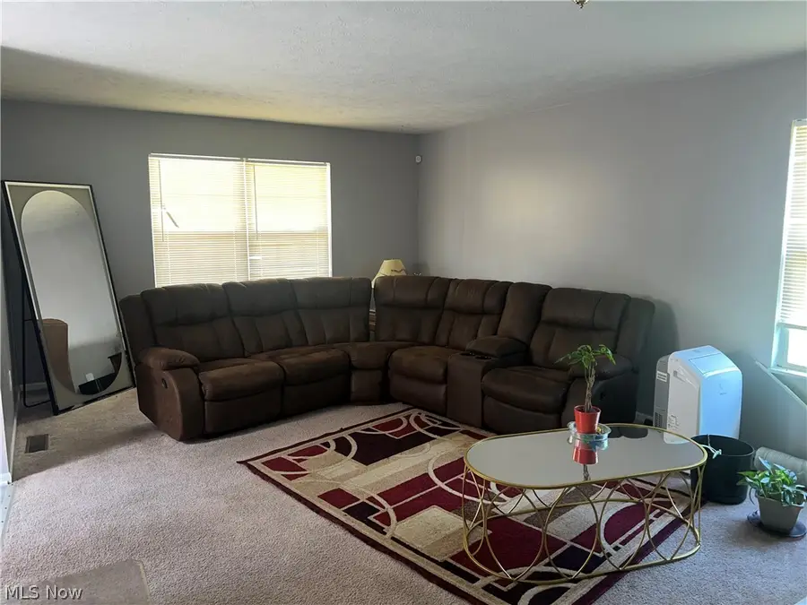 9702 Gaylord Avenue, Cleveland, OH 44105 - #2