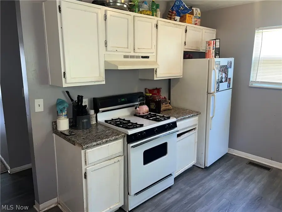 9702 Gaylord Avenue, Cleveland, OH 44105 - #3