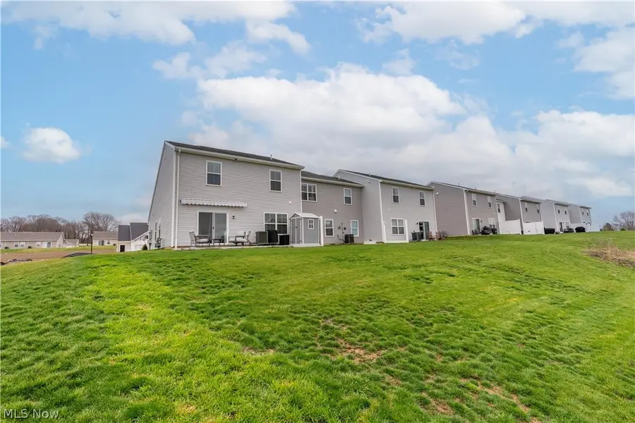 435 Honeycrisp Ne Drive, Louisville, OH 44641 - #3