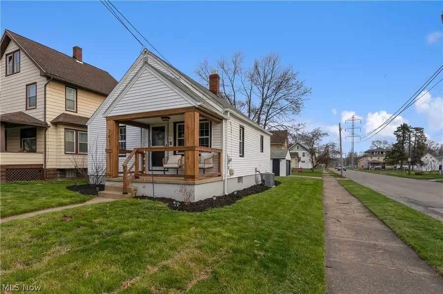 261 Sexton Street, Struthers, OH 44471 - #2