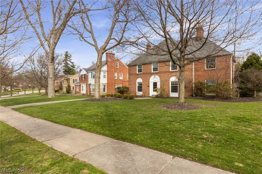 22275 Calverton Road, Shaker Heights, OH 44122 - #3