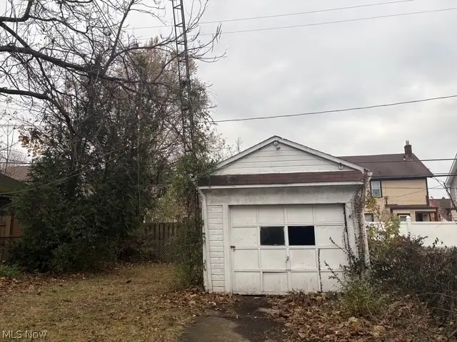 3604 Pennington Road, Shaker Heights, OH 44120 - #3