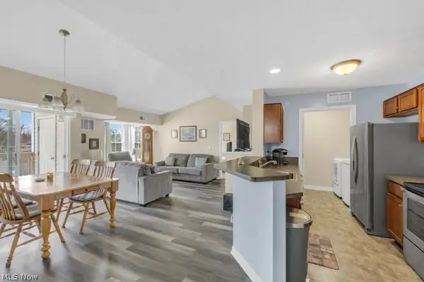 23004 Chandlers Lane #347, Olmsted Falls, OH 44138 - #3