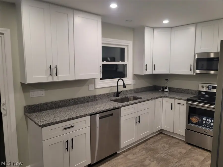 38136 Parkway Boulevard, Willoughby, OH 44094 - #3