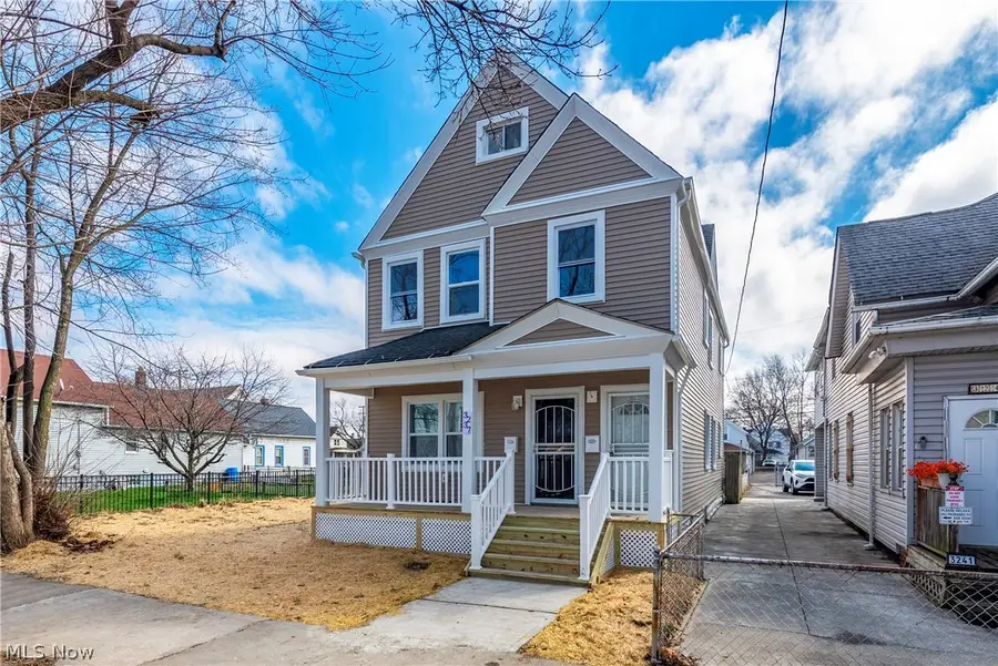 3237 Seymour Avenue, Cleveland, OH 44113 - #2