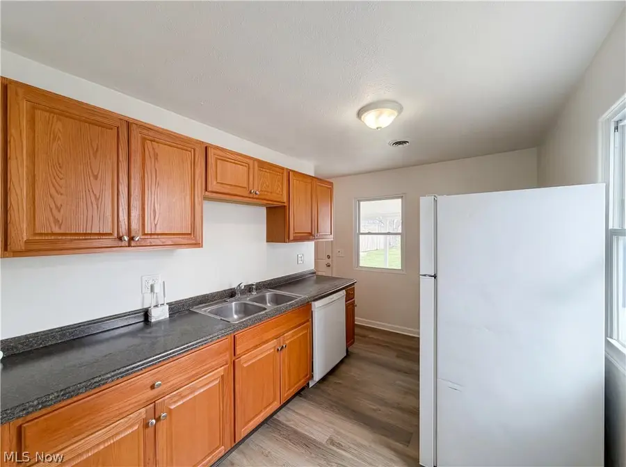 409 Wesley Avenue, Elyria, OH 44035 - #2