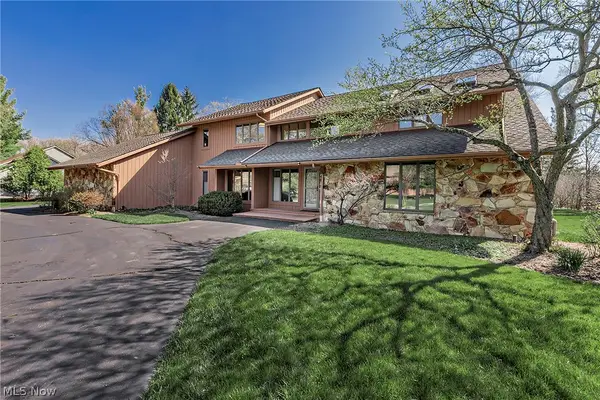 2625 Fairwood Drive, Pepper Pike, OH 44124