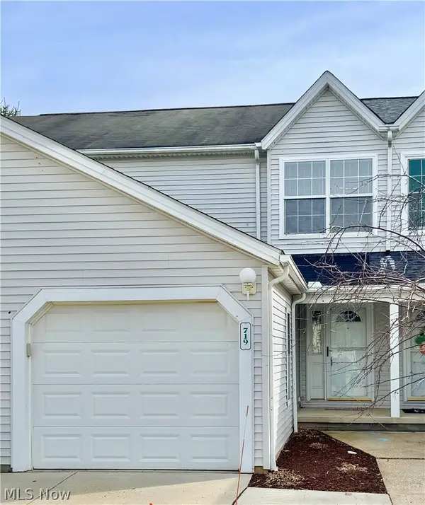 719 Gold Leaf Court, Streetsboro, OH 44241