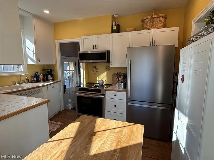 3786 Westwood Road, University Heights, OH 44118 - #3