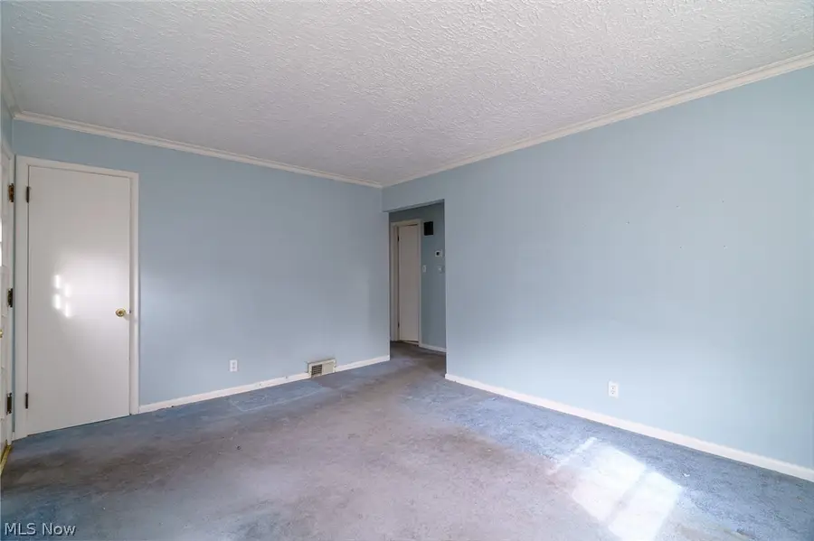 23 Wayne Avenue, Akron, OH 44301 - #2