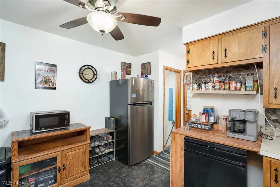 341 Lookout Avenue, Akron, OH 44310 - #3