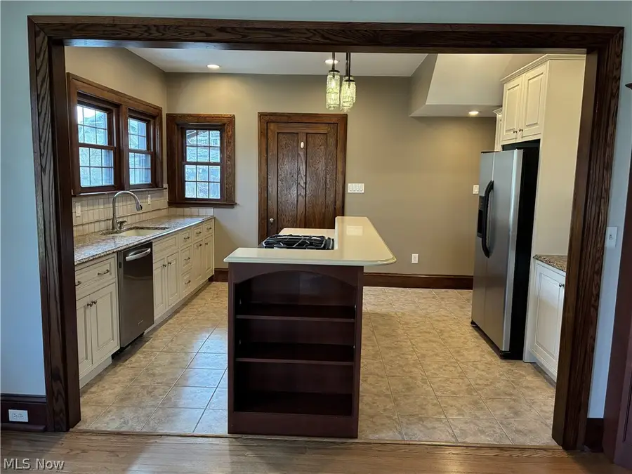 13971 Lake Avenue, Lakewood, OH 44107 - #2