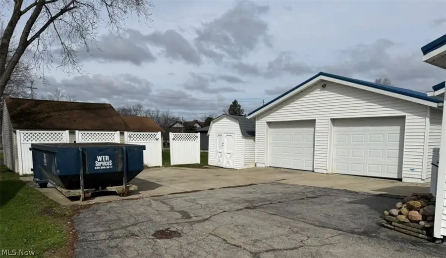 359 Denman Avenue, Cortland, OH 44410 - #3