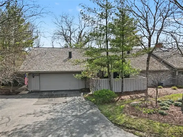 270-26 Hawthorne Drive, Aurora, OH 44202