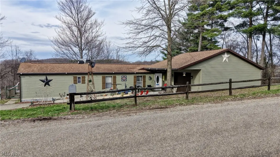 5931 Beagle Club Road, Newcomerstown, OH 43832 - #1