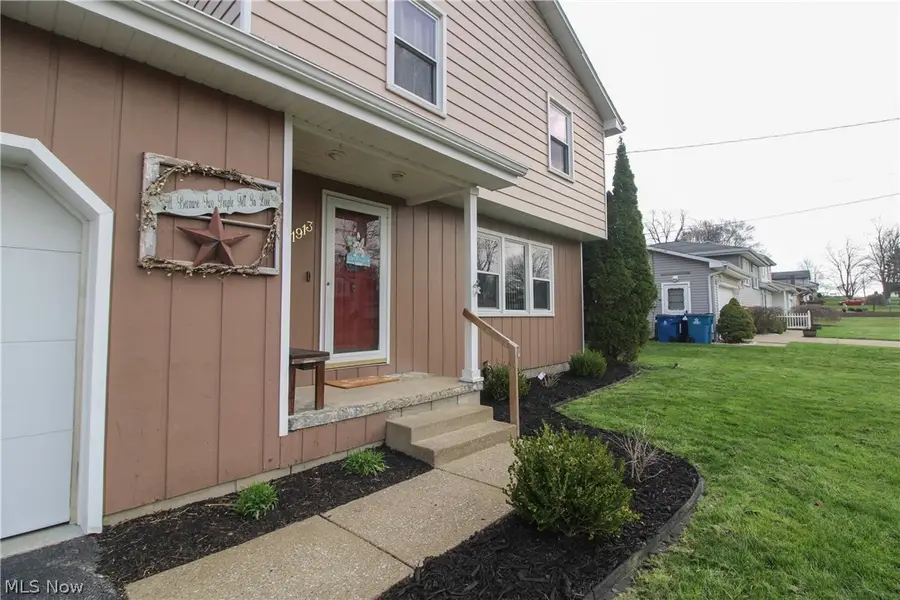 1913 Cloverbrook Drive, Mineral Ridge, OH 44440 - #2