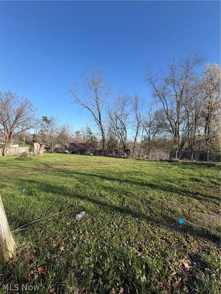 1320 Myrtle Street, Parkersburg, WV 26101 - #1