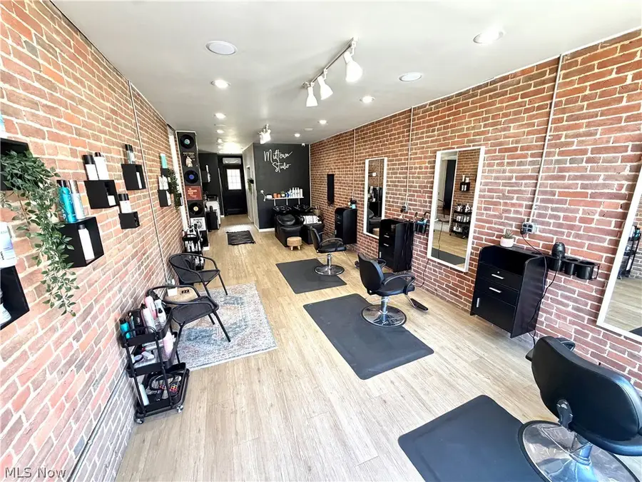 605 Putnam Avenue, Zanesville, OH 43701 - #3