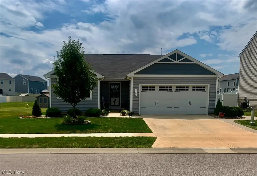 2608 Bishop Oval, Barberton, OH 44203 - #2