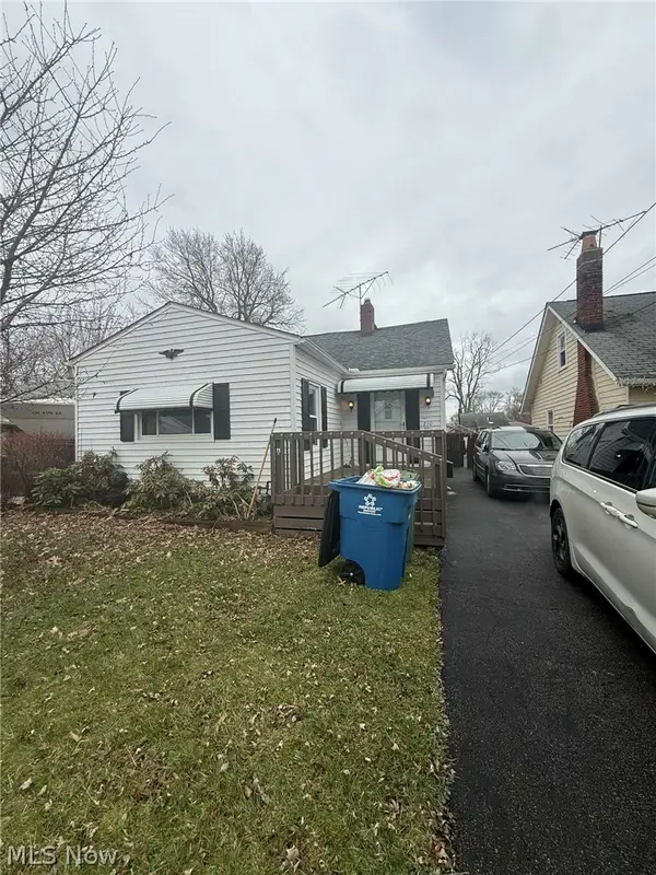 210 Courtland Boulevard, Eastlake, OH 44095