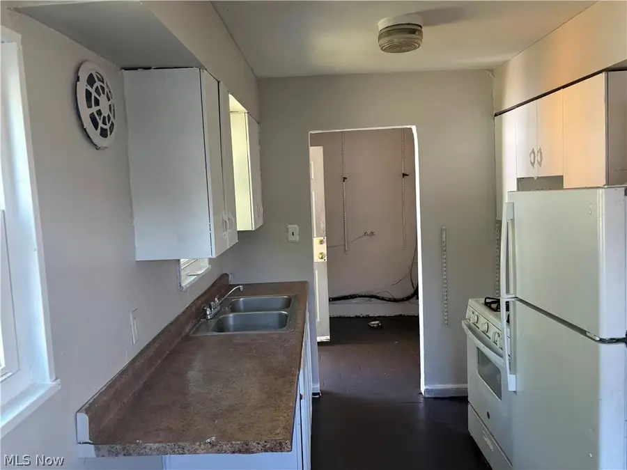 19009 Firwood Road, Cleveland, OH 44110 - #3