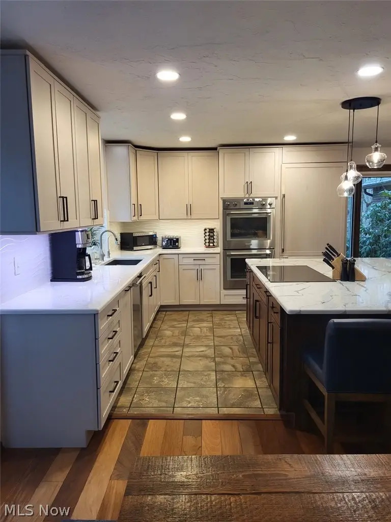 1882 Meadow Drive, Hinckley, OH 44233 - #3