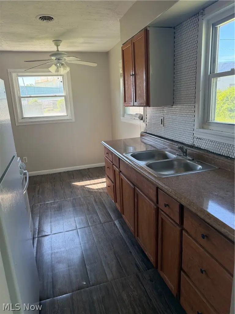 19003 Firwood Road, Cleveland, OH 44110 - #3