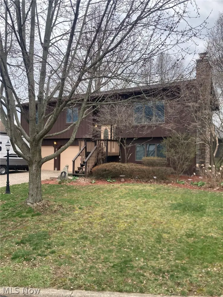 1436 Forrest Drive, Barberton, OH 44203 - #2