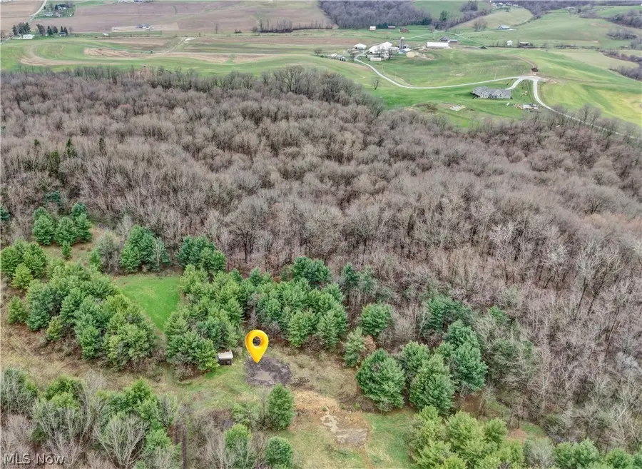 5742 Hilltop Nw Drive, Strasburg, OH 44680 - #3