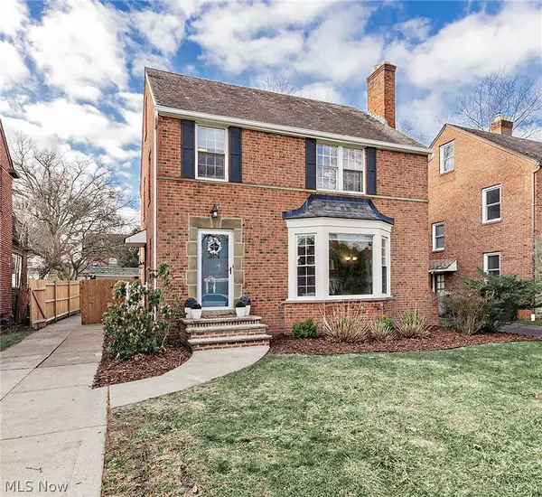 3874 Grenville Road, University Heights, OH 44118