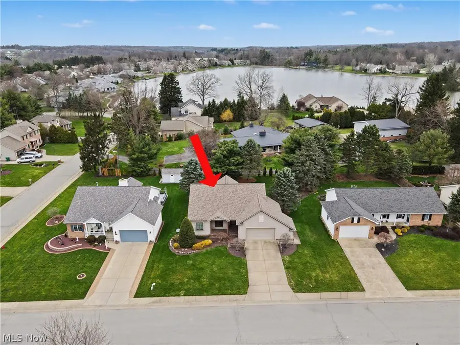 268 S Bayshore Drive, Columbiana, OH 44408 - #2