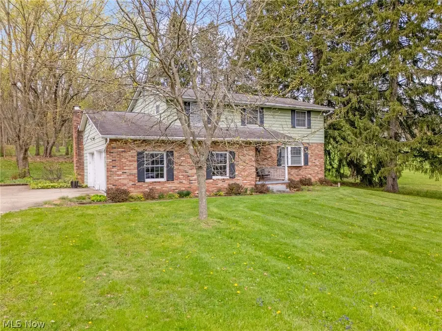 4450 Cottage Grove Road, Uniontown, OH 44685 - #2