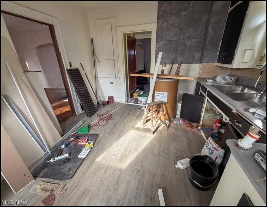 2233 Glenwood Avenue, Youngstown, OH 44511 - #2