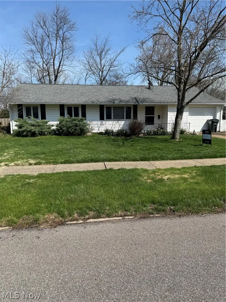 112 Meadow Drive, Berea, OH 44017 - #1