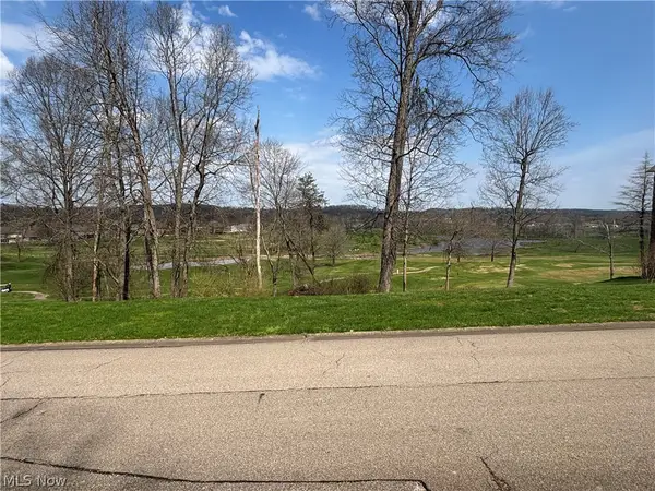 Woodridge Drive, Mineral Wells, WV 26150